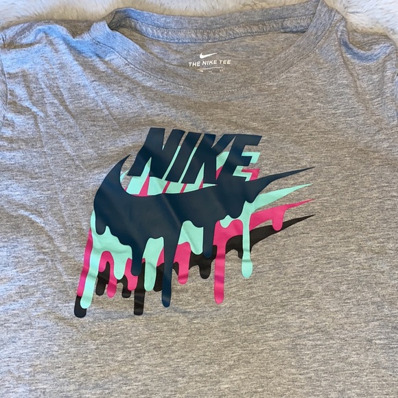 Boys Nike T-Shirt - Picture 2 of 5